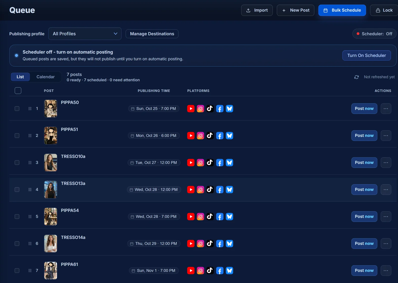 TRESSO Queue after confirming: seven videos from the TRESSO and Pippa Says profiles at their assigned times, each with its platforms; the scheduler is off